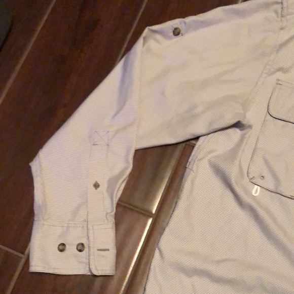 Cabela’s Long sleeve button up Size: M - Picture 4 of 5